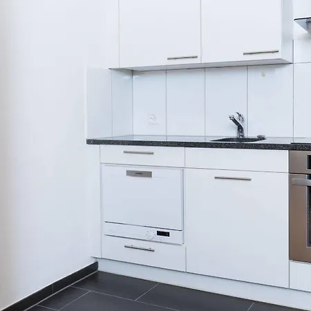 Swiss Star Universitaetstrasse 3*