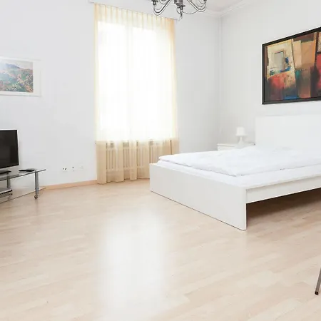 מלון Swiss Star Universitaetstrasse 3*