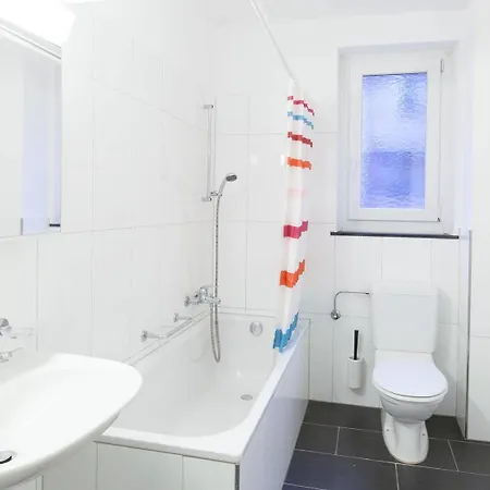 Swiss Star Universitaetstrasse